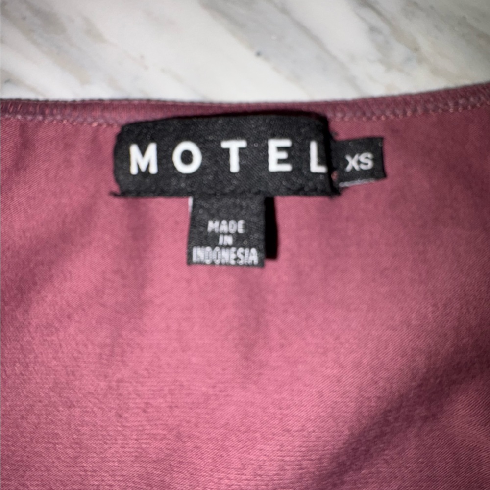 Motel Rocks Dusty Rose Top - Picture 4 of 4